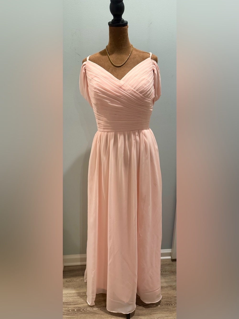 Elegant Blush Pink Off-Shoulder Chiffon Wedding Dress